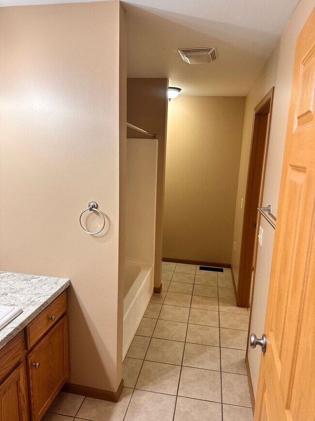 Building Photo - 3566-3572 East Meadows Place