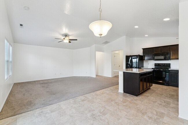 Building Photo - 11416 W Colorado River St