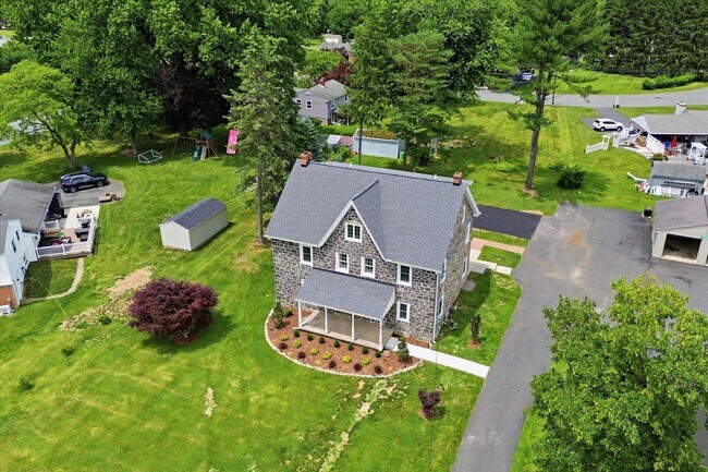 Building Photo - 1512 Naamans Creek Rd