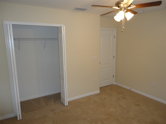 Building Photo - 513 Vista Ridge Dr