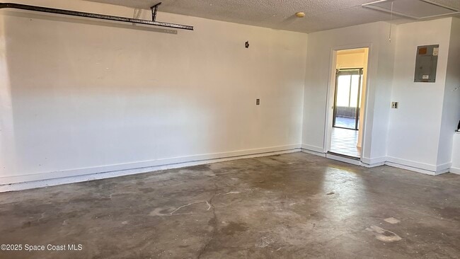 Building Photo - 3807 Jupiter Blvd SE