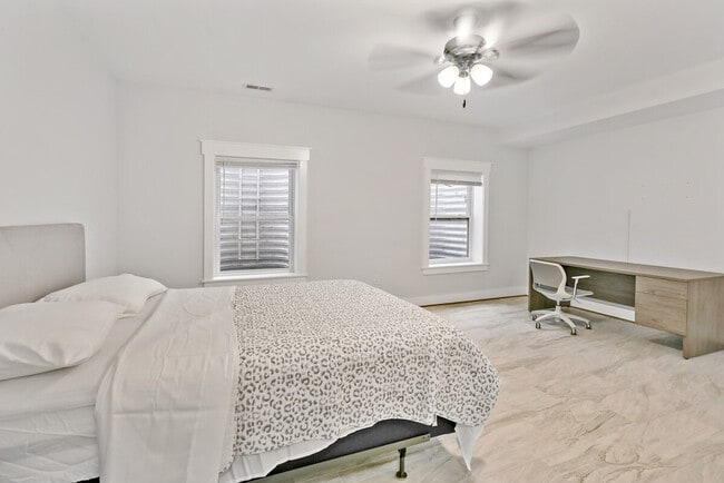 Building Photo - 2901 Random Rd