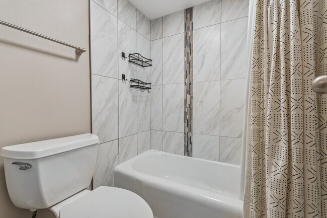 Building Photo - 4800 Hale Pky