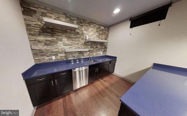 Building Photo - 141 Coachman Cir