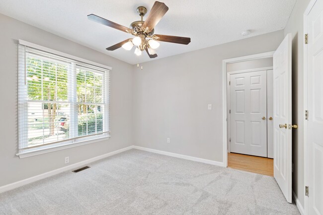 Building Photo - Stylish 3BR Ranch in Prime Wake Forest Location!