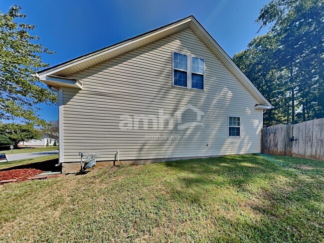 Building Photo - 116 Laurel Meadows Pky