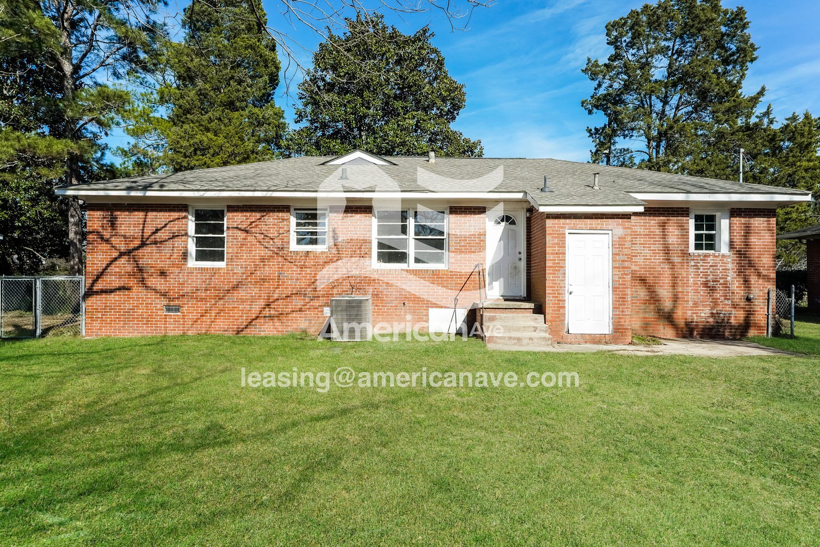 Building Photo - 3042 Bethune Ave