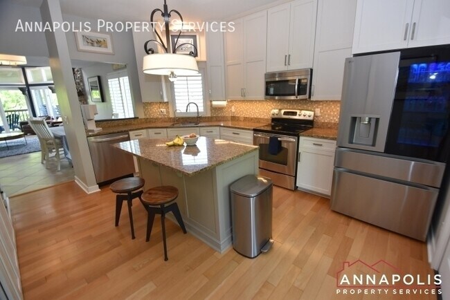 Building Photo - 2118 Chesapeake Harbour Dr