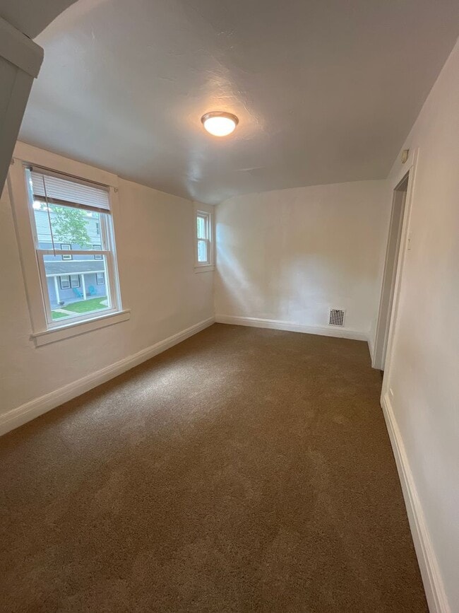 Building Photo - 3 Br 1 Bath Twin Home available in Bethlehem