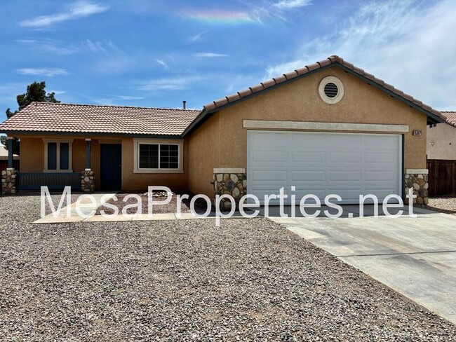 Building Photo - 15307 Ross Dr