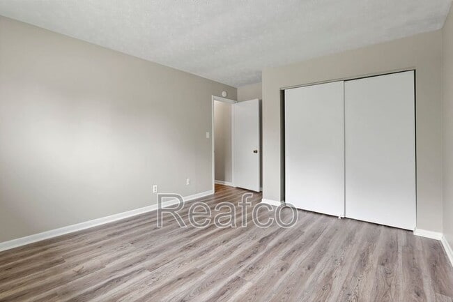 Building Photo - 2850 Baughman Ave