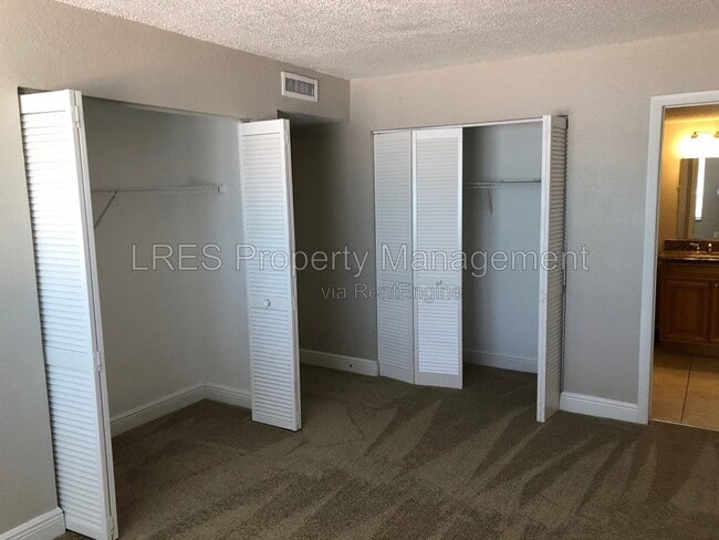 Building Photo - 4773 S Texas Ave