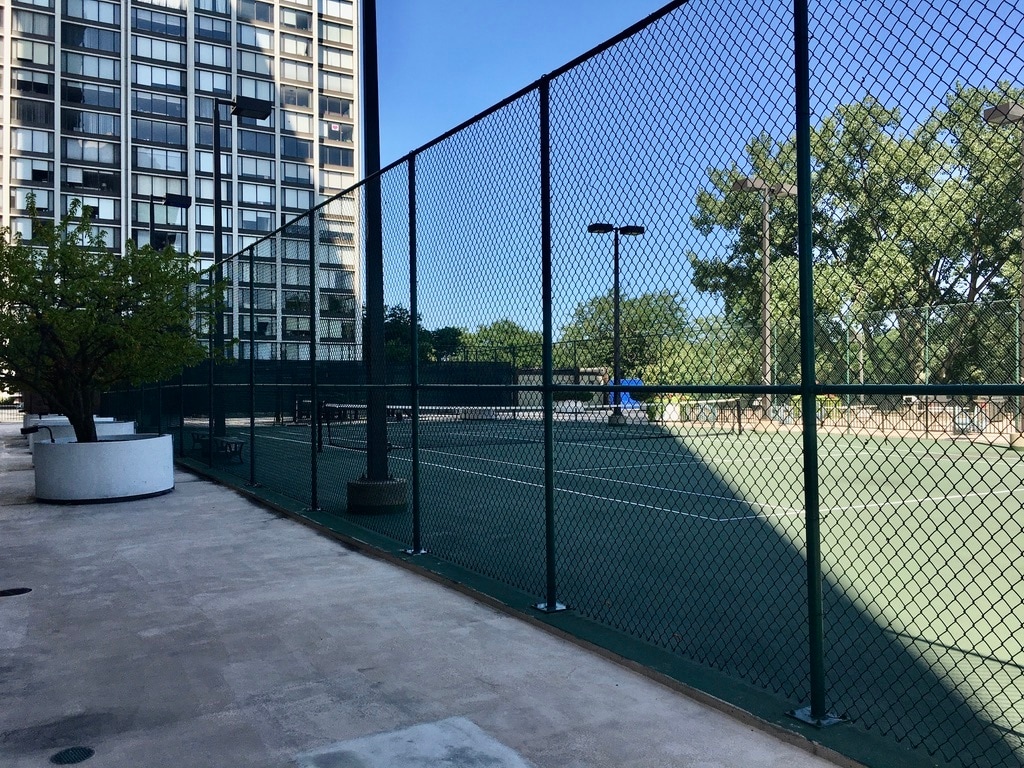Tennis Pickleball Court - 5445 N Sheridan Rd