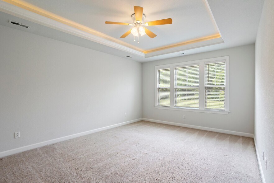 Building Photo - 2224 Hampton Roads Pky