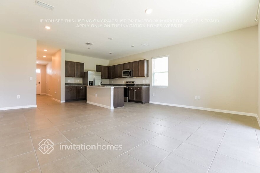 Building Photo - 8632 Milestone Dr
