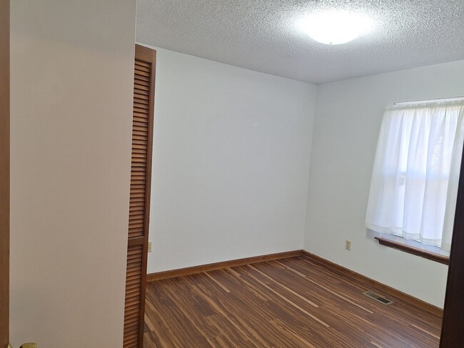 Building Photo - Splendid Garden Cottage in Lugoff, SC!