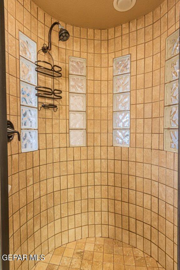 Building Photo - 3849 Tierra Campa Dr