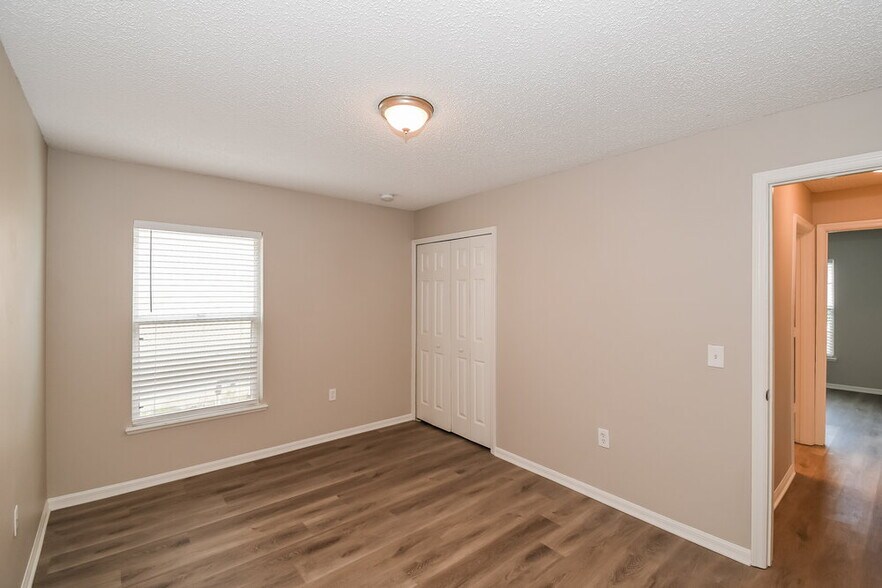 Building Photo - 7463 Lawn Tennis Ln