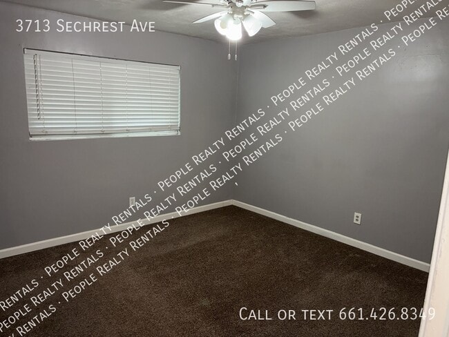 Building Photo - 3713 Sechrest Ave