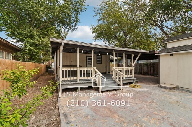 Building Photo - 622 Denver Blvd