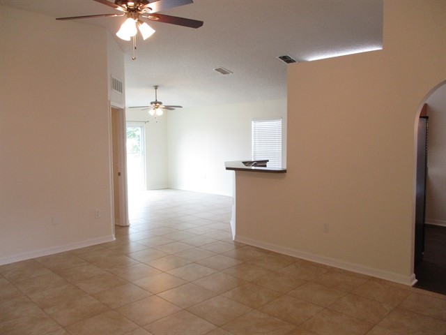 Building Photo - 2201 Pierce Arrow Dr