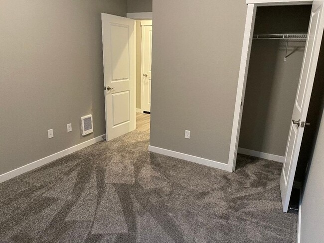 Building Photo - 6932 Liberty Ln