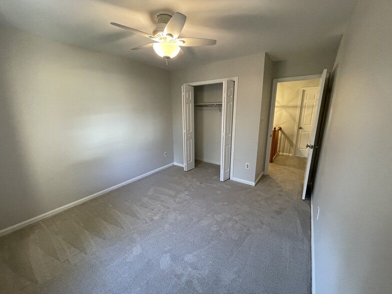 Building Photo - 845 N Greenbrier St