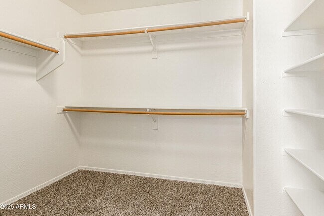 Building Photo - 1692 S Parkcrest Ct