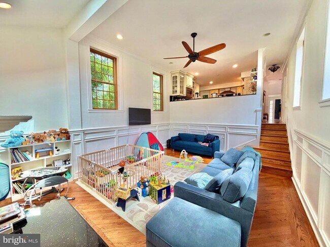 Building Photo - 7538 Morningside Dr NW