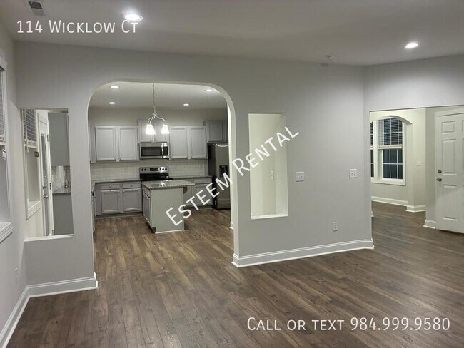 Building Photo - 114 Wicklow Ct