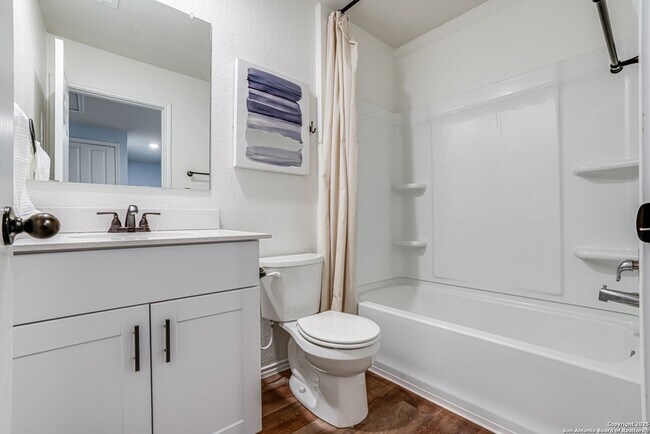 Building Photo - 10334 Big Four