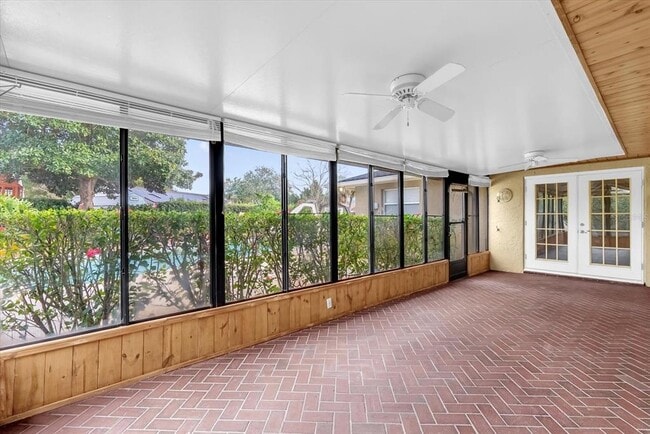 Building Photo - 6419 Hidden Dale Ave