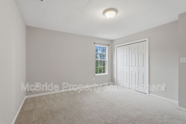 Building Photo - 827 Sonora Cir