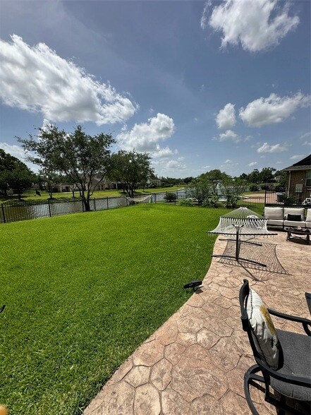 Building Photo - 3002 E Lake Falls Cir