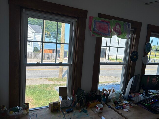 Building Photo - 221 Market St