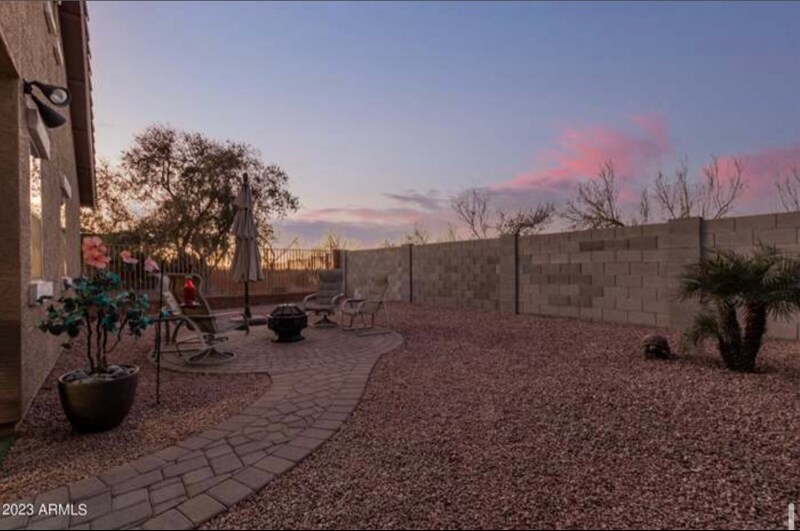 Building Photo - 4274 E Alamo St