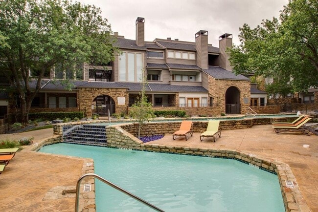 Building Photo - 5325 Sunfish Dr