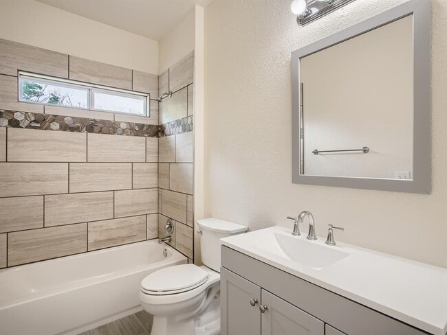 Building Photo - 6102 Reicher Dr