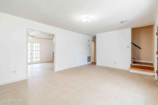 Building Photo - 222 Winsor Dr