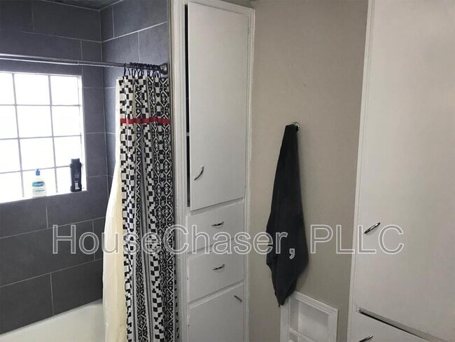 Building Photo - 4401 17th St