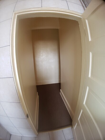 Building Photo - 6529 S Kimbark Ave