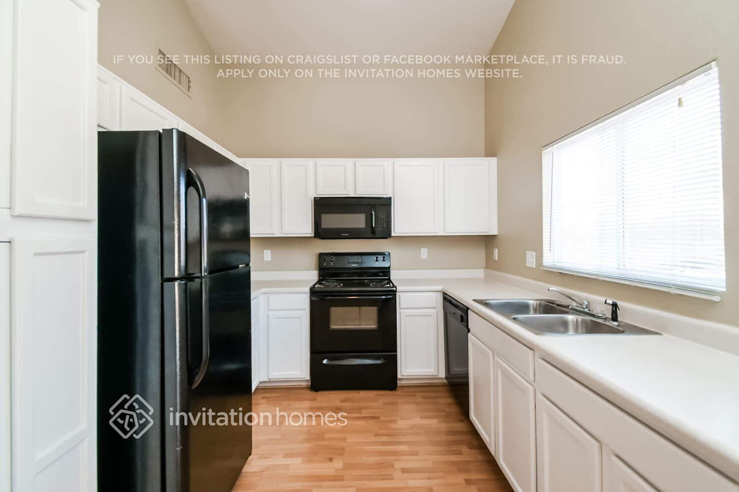 Building Photo - 11454 E Camino Cir