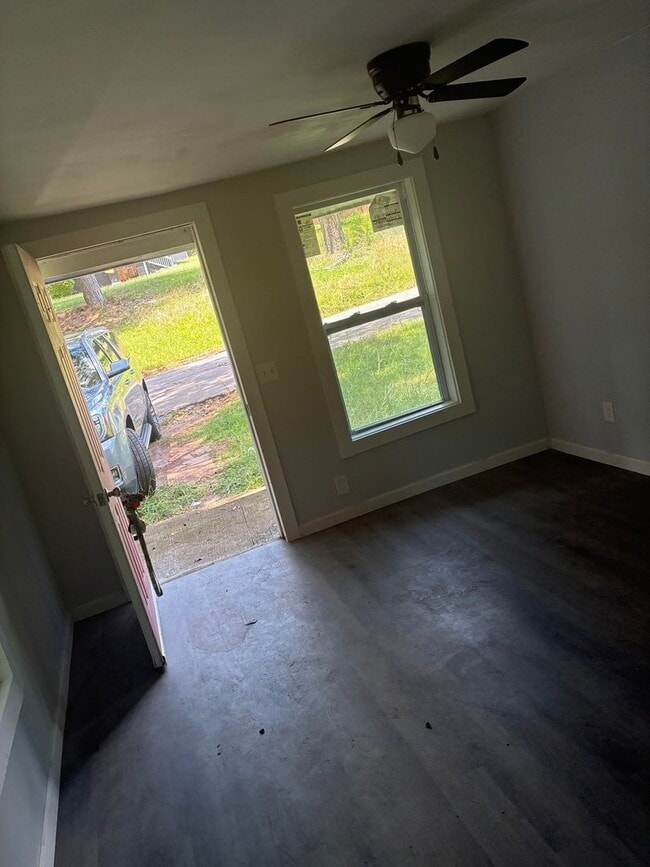 Building Photo - Charming 2BR House in Griffin