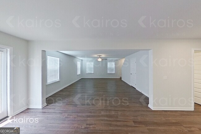 Building Photo - 201 Redwood Ct