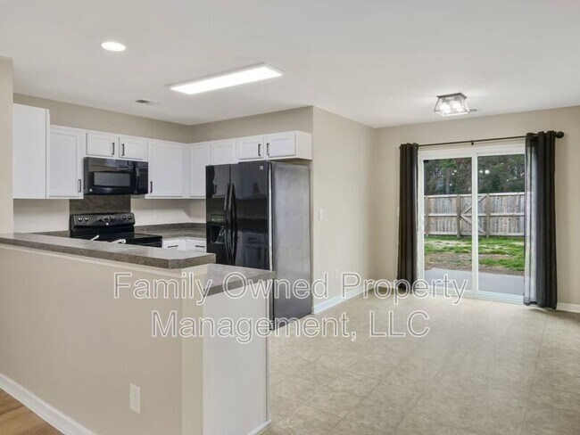 Building Photo - 351 Salkahatchie St