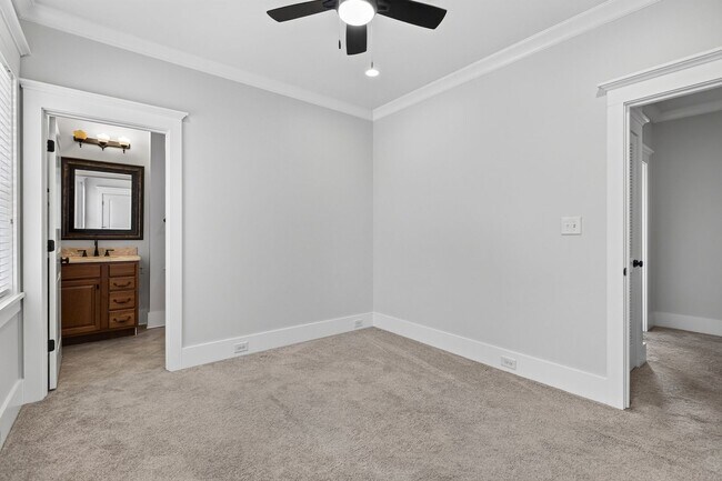 Building Photo - 2409 Spring Creek Boulevard