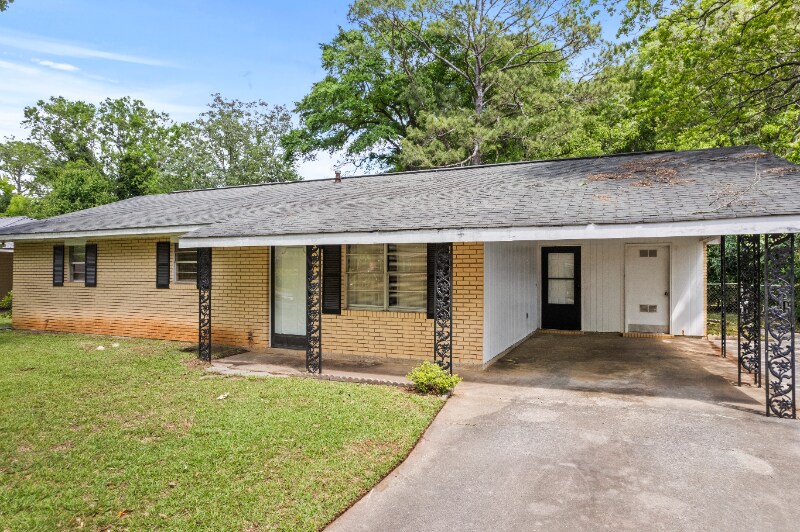 Building Photo - 124 Briarwood Dr