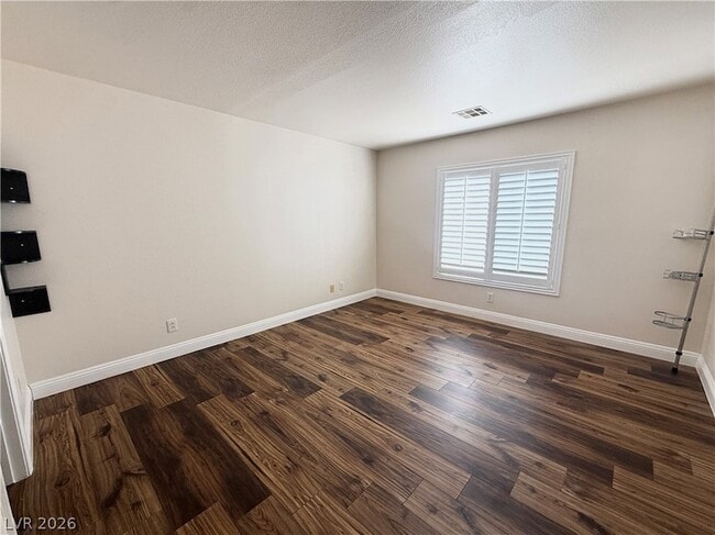 Building Photo - 853 Dancing Vines Ave