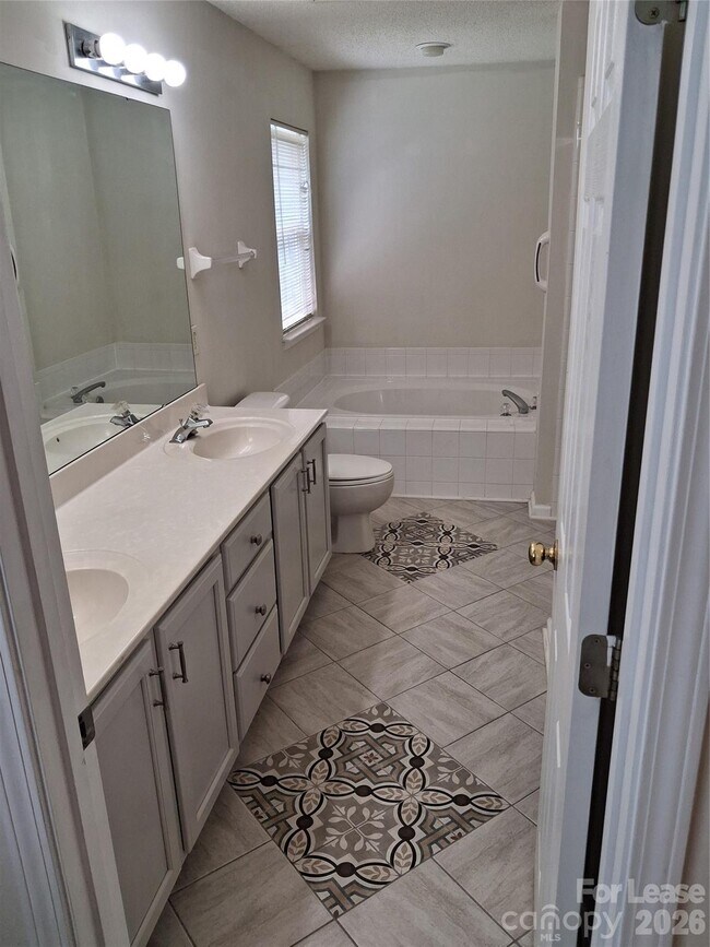Building Photo - 12029 Stone Forest Dr
