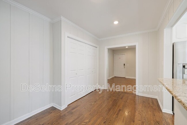 Building Photo - 227 53rd Ave N